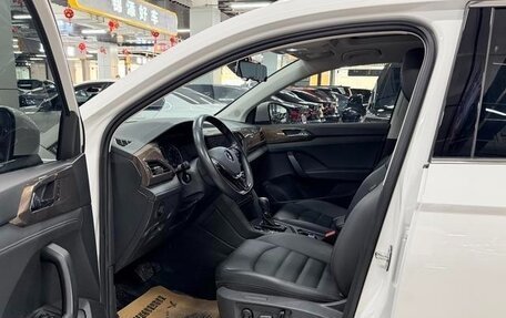 Volkswagen Tharu, 2022 год, 1 450 000 рублей, 8 фотография