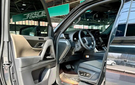 Lexus LX, 2026 год, 20 000 000 рублей, 4 фотография
