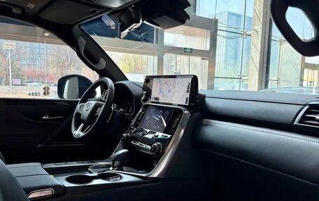 Lexus LX, 2026 год, 20 000 000 рублей, 18 фотография