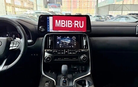 Lexus LX, 2026 год, 20 000 000 рублей, 16 фотография