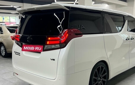 Toyota Alphard III, 2016 год, 3 997 000 рублей, 32 фотография