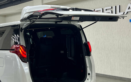 Toyota Alphard III, 2016 год, 3 997 000 рублей, 35 фотография