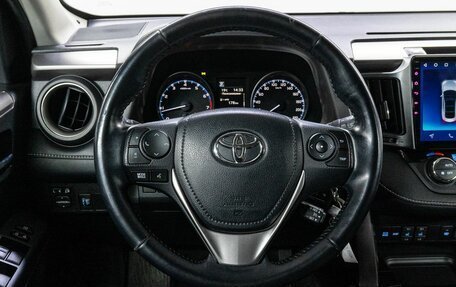 Toyota RAV4, 2017 год, 2 370 000 рублей, 21 фотография