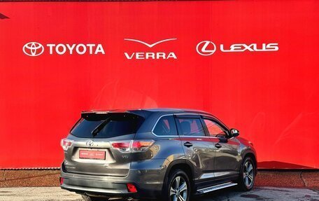 Toyota Highlander III, 2014 год, 2 390 000 рублей, 5 фотография