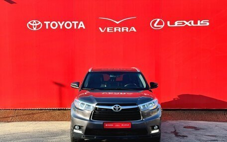 Toyota Highlander III, 2014 год, 2 390 000 рублей, 8 фотография