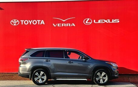 Toyota Highlander III, 2014 год, 2 390 000 рублей, 6 фотография