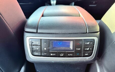 Toyota Highlander III, 2014 год, 2 390 000 рублей, 17 фотография
