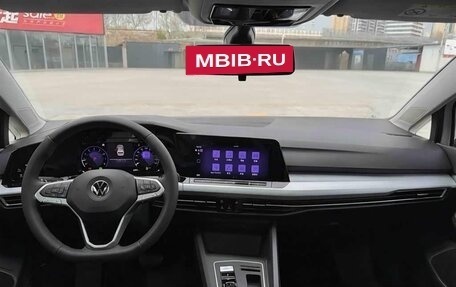 Volkswagen Golf VIII, 2024 год, 1 890 325 рублей, 8 фотография