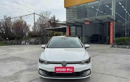 Volkswagen Golf VIII, 2024 год, 1 890 325 рублей, 2 фотография