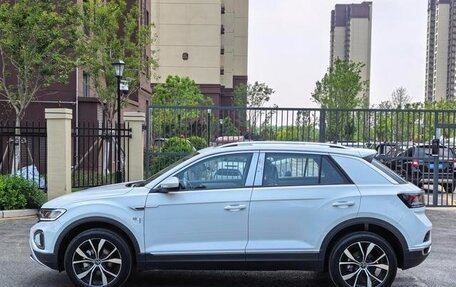 Volkswagen T-Roc I, 2025 год, 1 986 000 рублей, 7 фотография