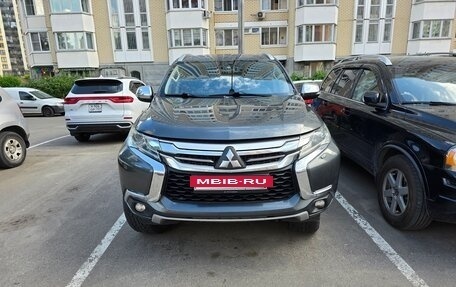 Mitsubishi Pajero Sport III рестайлинг, 2018 год, 2 930 000 рублей, 2 фотография