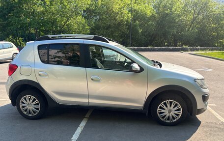 Renault Sandero II рестайлинг, 2014 год, 590 000 рублей, 5 фотография