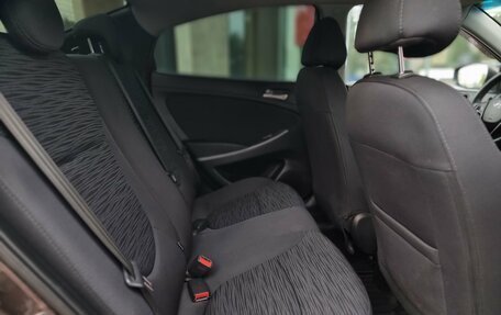 Hyundai Solaris II рестайлинг, 2015 год, 830 000 рублей, 13 фотография