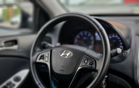 Hyundai Solaris II рестайлинг, 2015 год, 830 000 рублей, 17 фотография