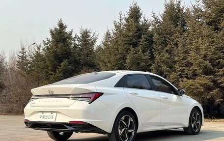 Hyundai Elantra, 2022 год, 1 220 000 рублей, 4 фотография