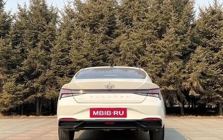Hyundai Elantra, 2022 год, 1 220 000 рублей, 5 фотография