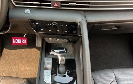 Hyundai Elantra, 2022 год, 1 220 000 рублей, 16 фотография