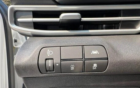 Hyundai Elantra, 2022 год, 1 220 000 рублей, 17 фотография