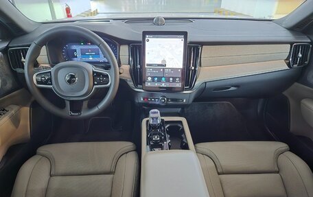 Volvo S90 II рестайлинг, 2025 год, 6 250 000 рублей, 4 фотография