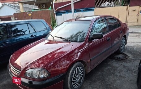 Toyota Avensis III рестайлинг, 1998 год, 335 000 рублей, 1 фотография