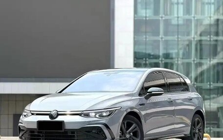 Volkswagen Golf VIII, 2023 год, 1 890 000 рублей, 1 фотография