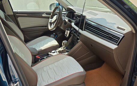 Volkswagen Tiguan II, 2021 год, 4 150 000 рублей, 9 фотография