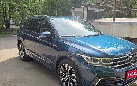 Volkswagen Tiguan II, 2021 год, 4 150 000 рублей, 3 фотография