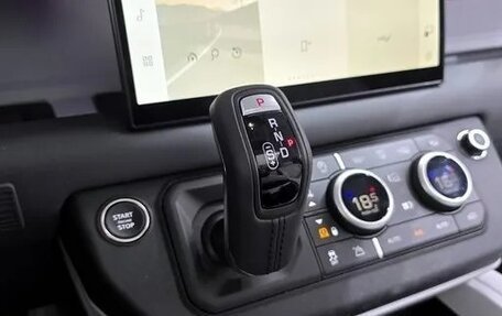 Land Rover Defender II, 2025 год, 9 858 000 рублей, 7 фотография