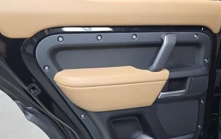 Land Rover Defender II, 2025 год, 8 920 000 рублей, 11 фотография