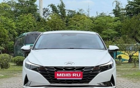 Hyundai Elantra, 2022 год, 1 268 000 рублей, 2 фотография