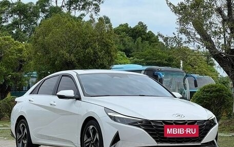 Hyundai Elantra, 2022 год, 1 268 000 рублей, 3 фотография