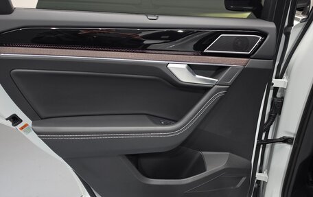 Volkswagen Touareg III, 2024 год, 8 830 000 рублей, 12 фотография
