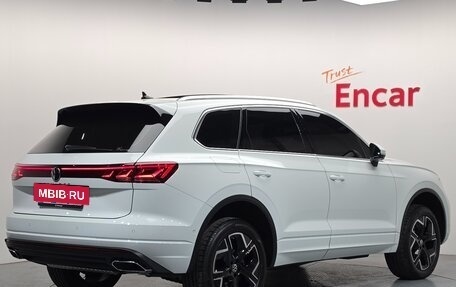 Volkswagen Touareg III, 2024 год, 8 830 000 рублей, 2 фотография