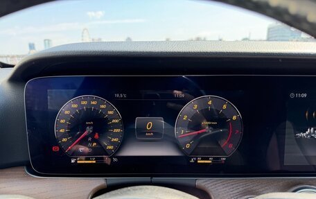 Mercedes-Benz E-Класс, 2019 год, 3 290 000 рублей, 9 фотография