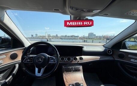 Mercedes-Benz E-Класс, 2019 год, 3 290 000 рублей, 11 фотография