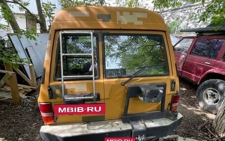 Nissan Safari IV, 1994 год, 550 000 рублей, 2 фотография