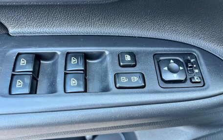Mitsubishi Outlander III рестайлинг 3, 2019 год, 2 370 000 рублей, 17 фотография
