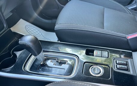 Mitsubishi Outlander III рестайлинг 3, 2019 год, 2 370 000 рублей, 26 фотография