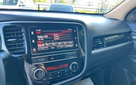 Mitsubishi Outlander III рестайлинг 3, 2019 год, 2 370 000 рублей, 28 фотография