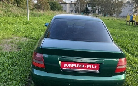 Audi A4, 1999 год, 250 000 рублей, 4 фотография