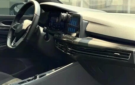 Volkswagen Golf VIII, 2023 год, 1 890 000 рублей, 9 фотография