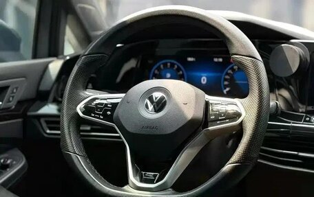 Volkswagen Golf VIII, 2023 год, 1 890 000 рублей, 7 фотография