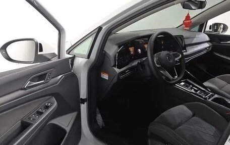Volkswagen Golf VIII, 2022 год, 2 359 000 рублей, 5 фотография