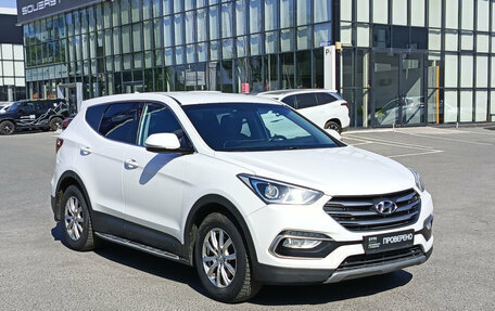 Hyundai Santa Fe III рестайлинг, 2017 год, 2 300 000 рублей, 3 фотография