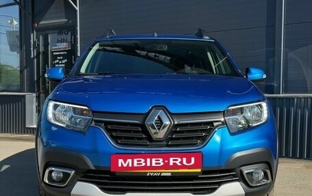 Renault Sandero II рестайлинг, 2019 год, 1 230 000 рублей, 2 фотография