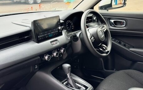 Honda Vezel, 2022 год, 1 740 000 рублей, 11 фотография