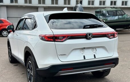 Honda Vezel, 2022 год, 1 740 000 рублей, 8 фотография