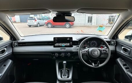 Honda Vezel, 2022 год, 1 740 000 рублей, 14 фотография
