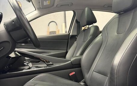 Hyundai Elantra, 2022 год, 1 345 000 рублей, 7 фотография