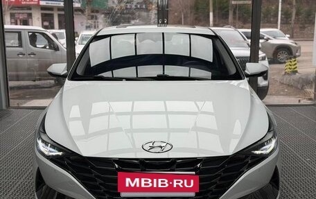 Hyundai Elantra, 2022 год, 1 345 000 рублей, 2 фотография